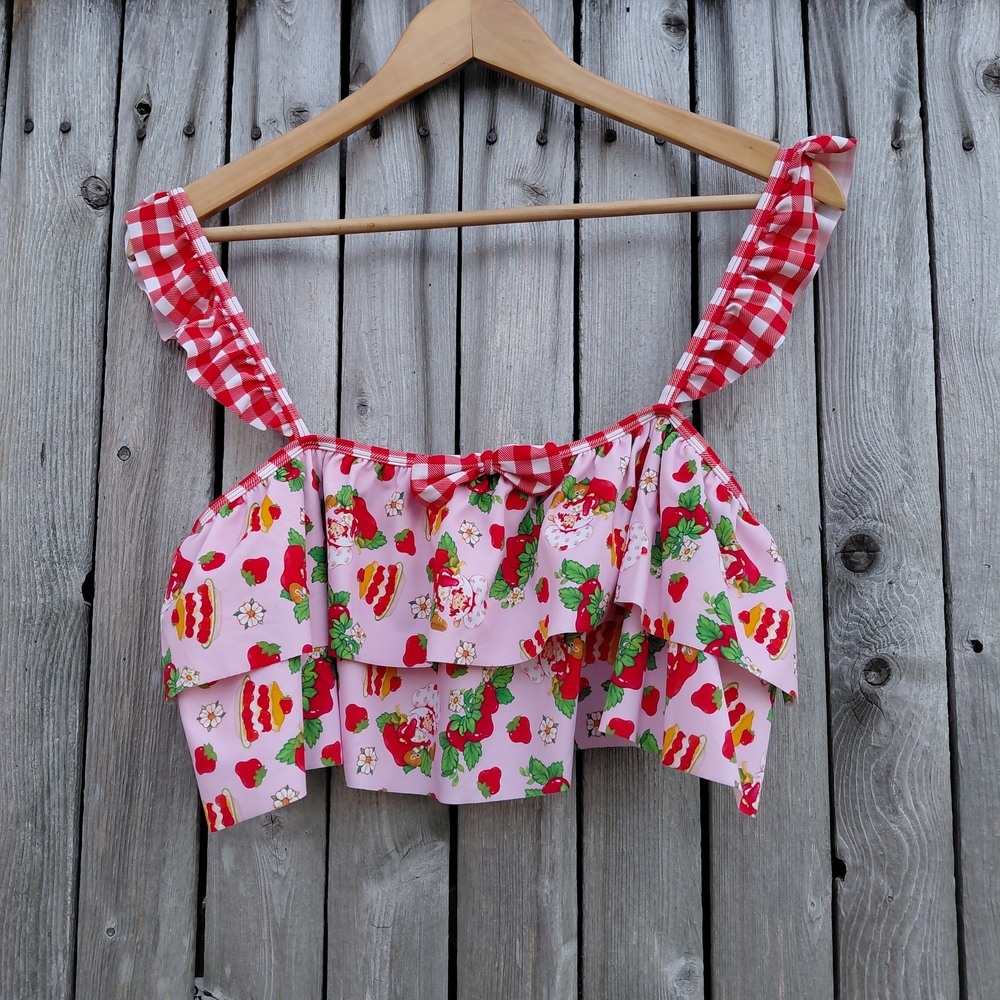 Strawberry Shortcake Ruffled Underwire Cropped Gi… - image 1